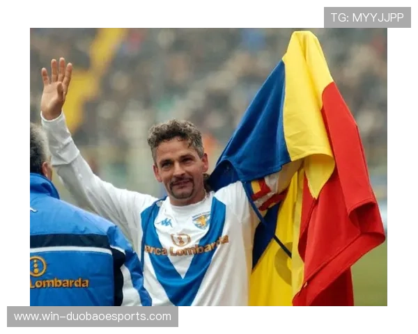 帅气足球球星九宫格展现球场英姿与个人魅力各具特色引领潮流风尚 帅气足球球星九宫格展现球场英姿与个人魅力各具特色引领潮流风尚