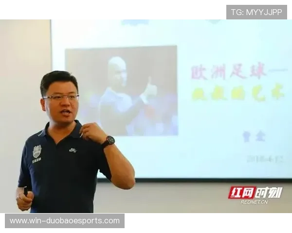 海宁足球球星崛起之路：从草根到职业赛场的传奇故事