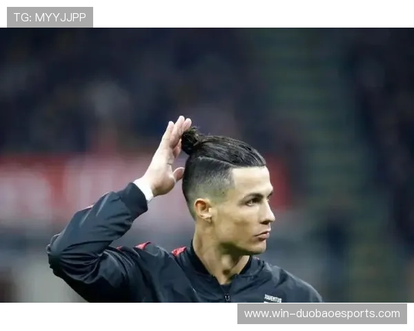 足球天王C罗的传奇人生与辉煌成就解析